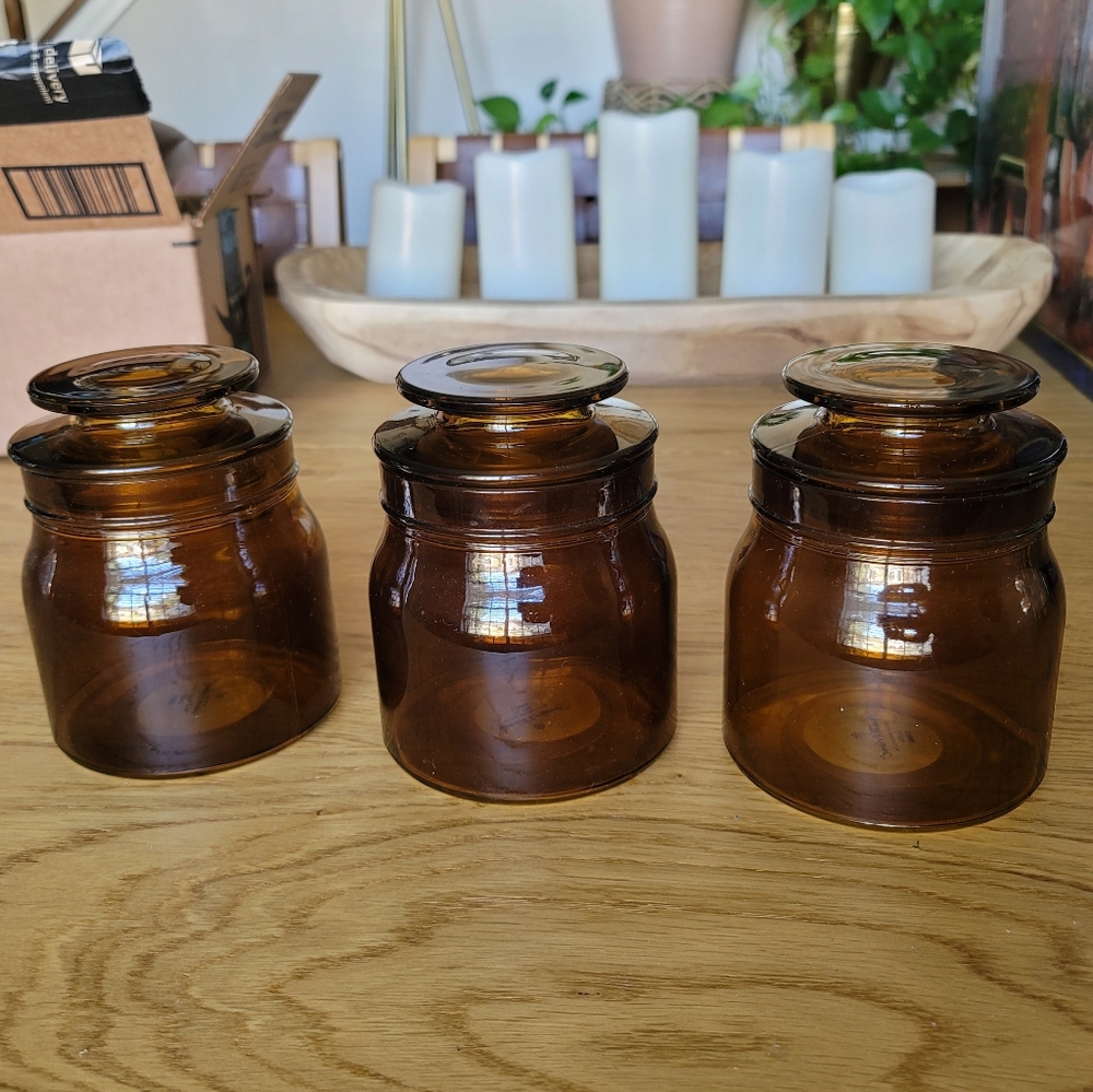 3 Amber Jars